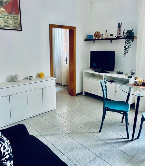 Accogliente Appartamento Vicino Al Centro E Alla Fiera Bologna Bagian luar foto